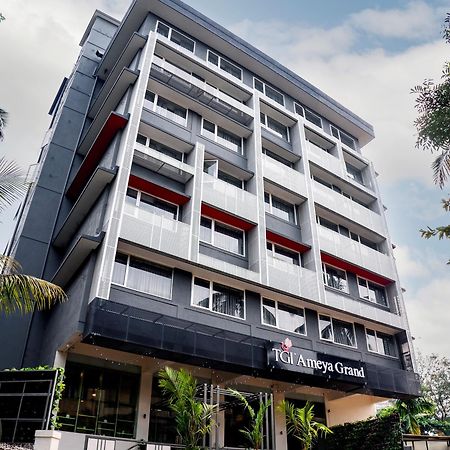 Tgi Ameya Grand Hotel Panadzsi Kültér fotó